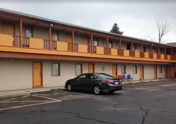 Cadet Motor Inn - From Website